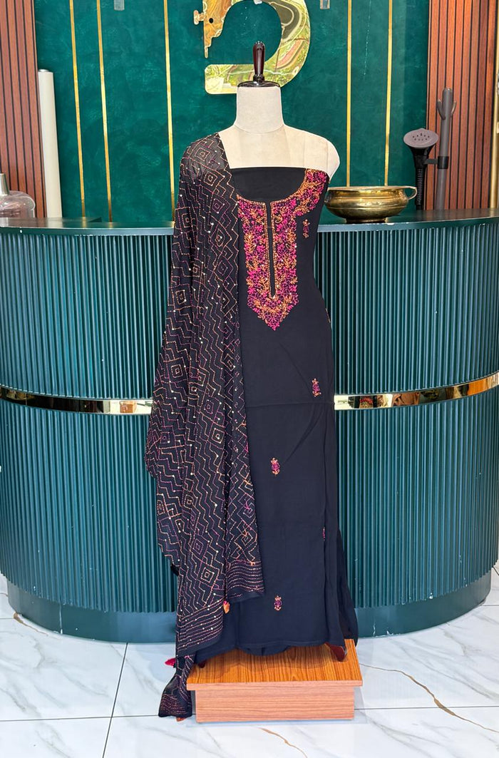 Salwar suit